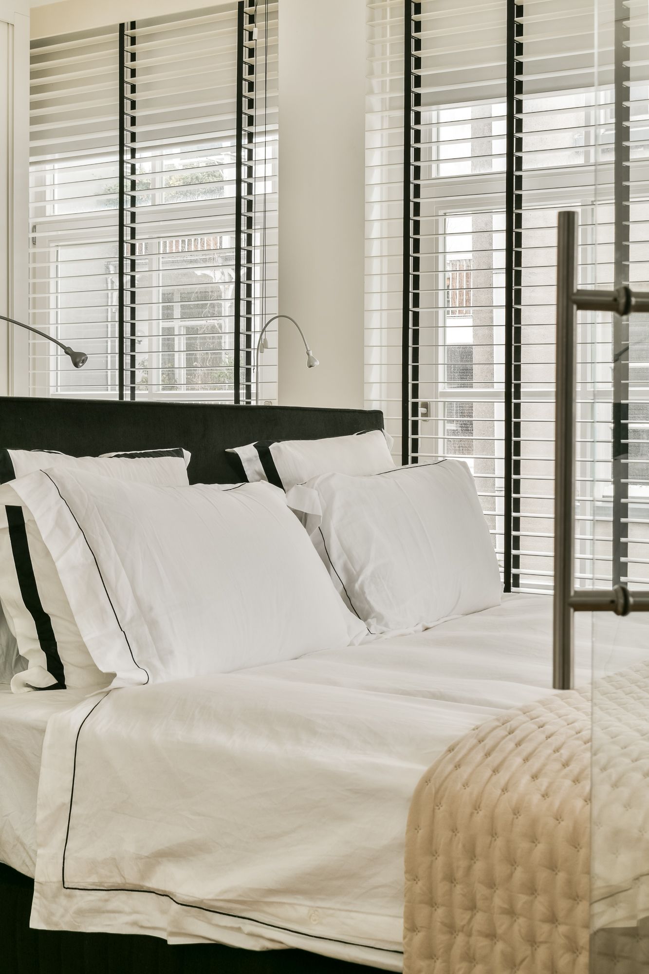 Foto 10 van Lange Leidsedwarsstraat 105-2