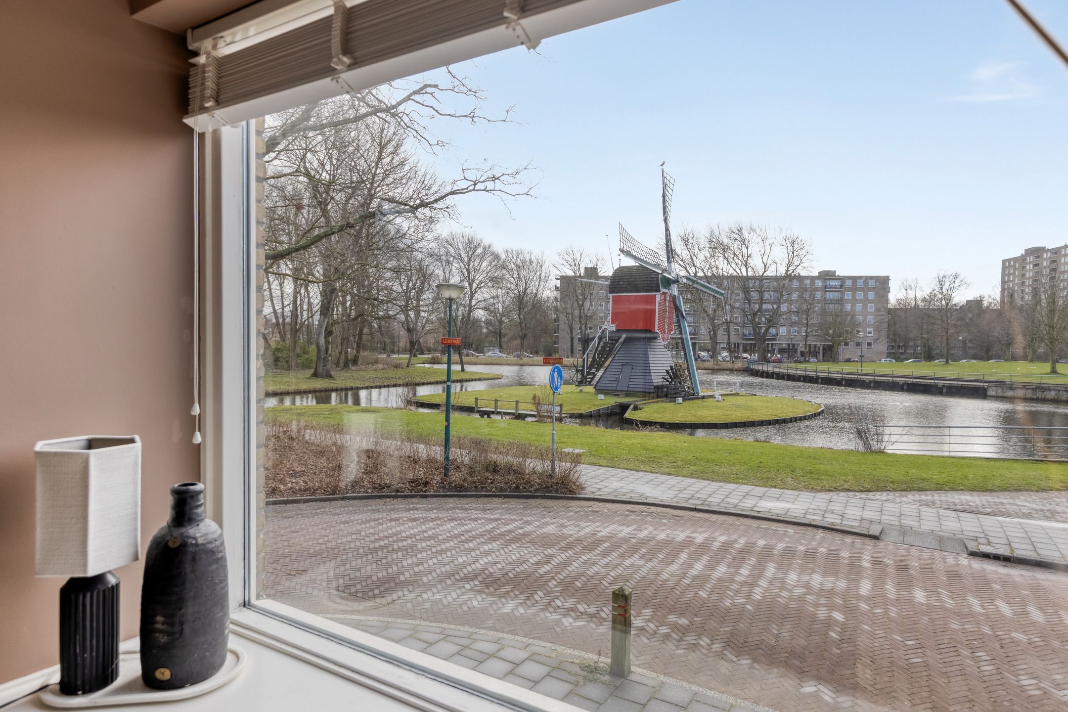 Foto 12 van Lelielaan 1