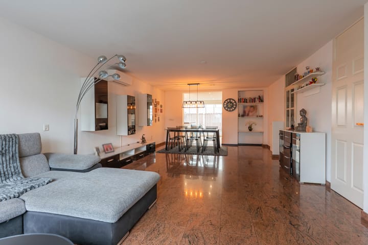 Photo 2 of Balsemienbeemd 21