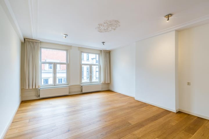 Photo 4 of Noordeinde 36-B