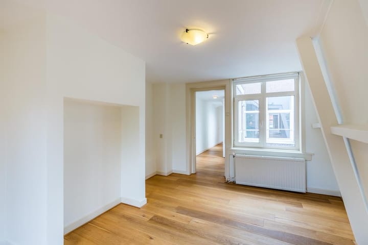 Photo 16 of Noordeinde 36-B