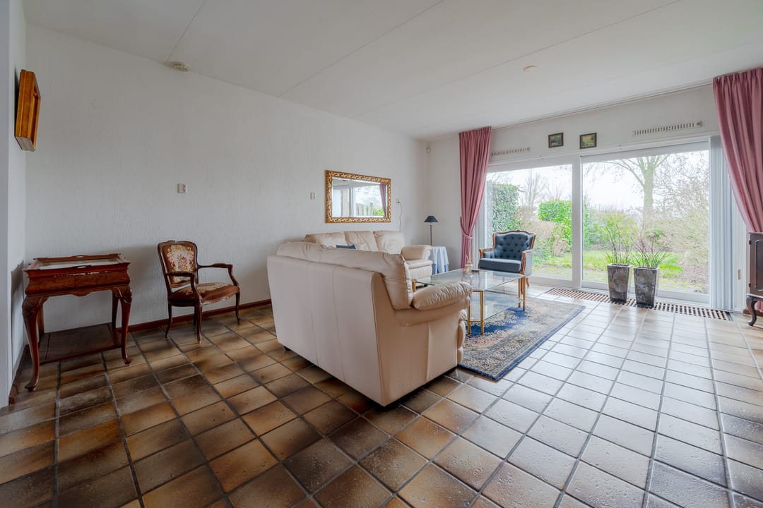 Foto 7 van Brugakker 1605