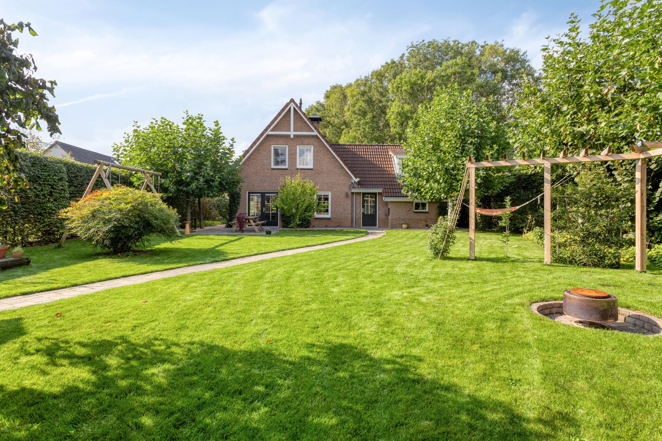 Photo 3 of Wethouder Arntzstraat 40-A