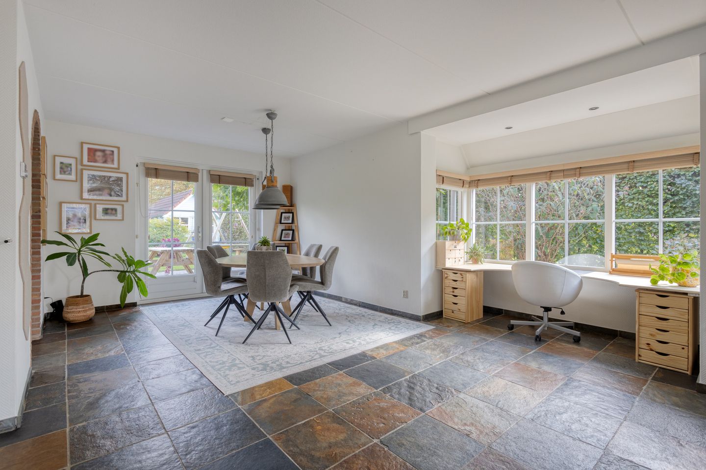 Photo 14 of Wethouder Arntzstraat 40-A