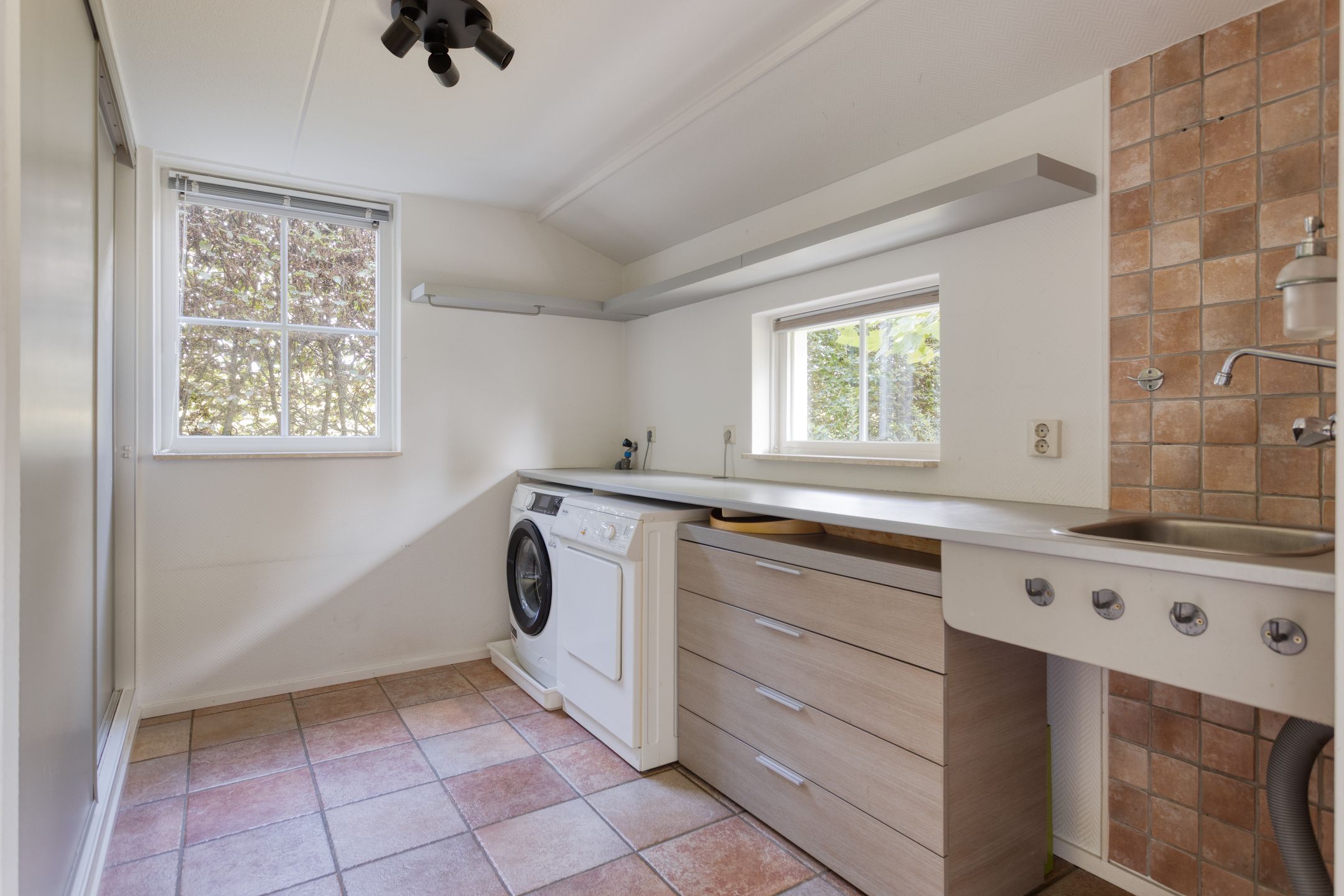 Photo 21 of Wethouder Arntzstraat 40-A