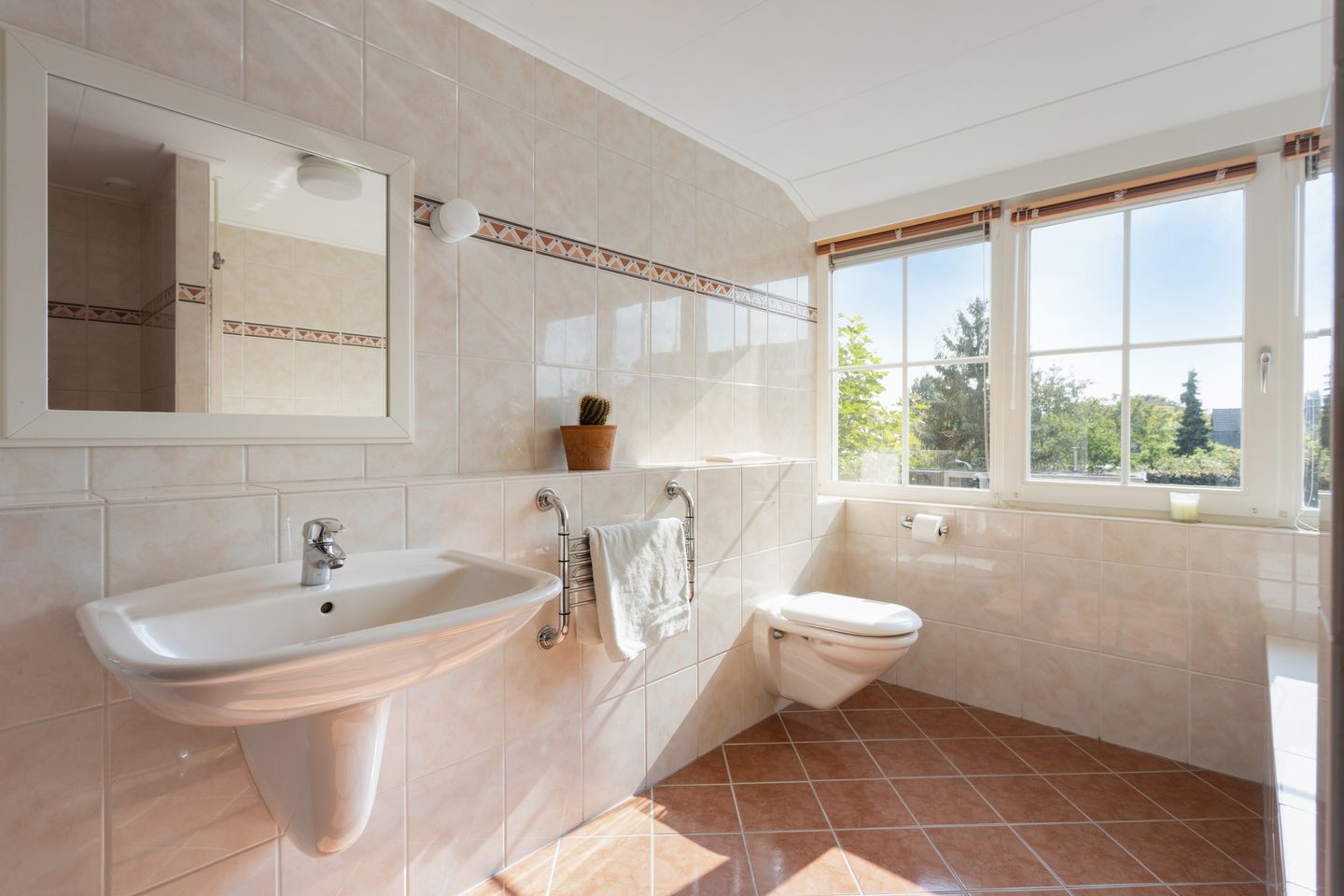 Photo 29 of Wethouder Arntzstraat 40-A