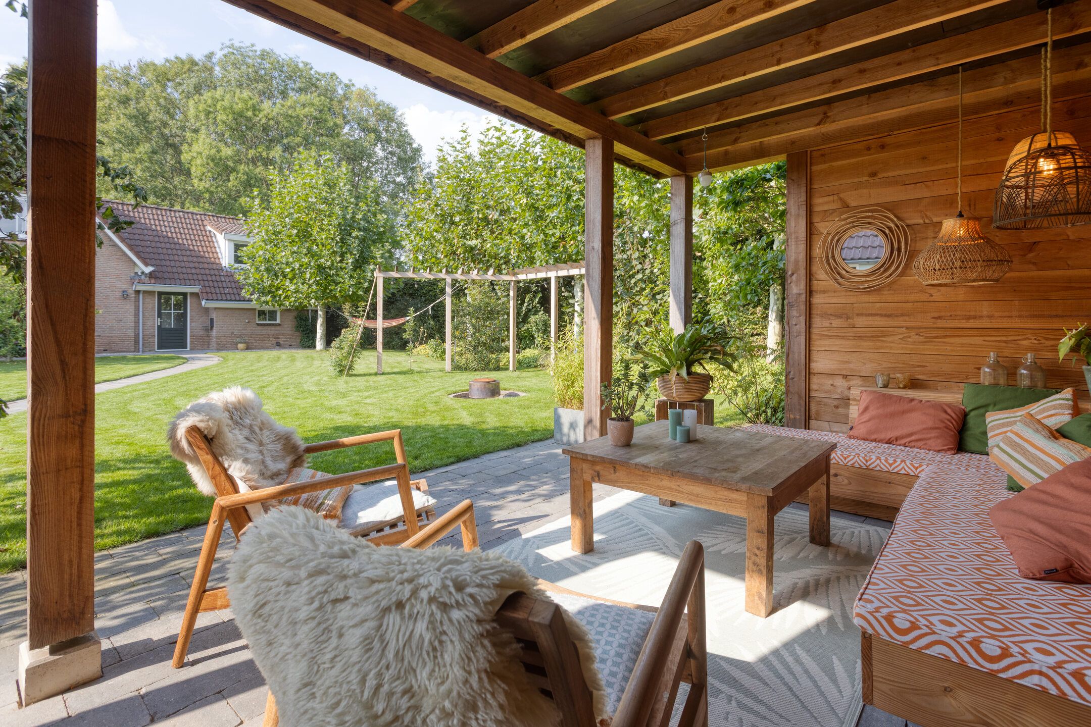 Photo 42 of Wethouder Arntzstraat 40-A