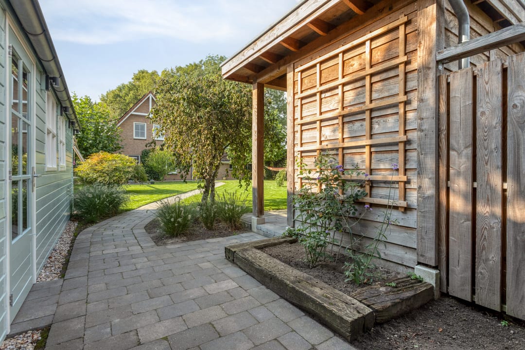 Photo 43 of Wethouder Arntzstraat 40-A