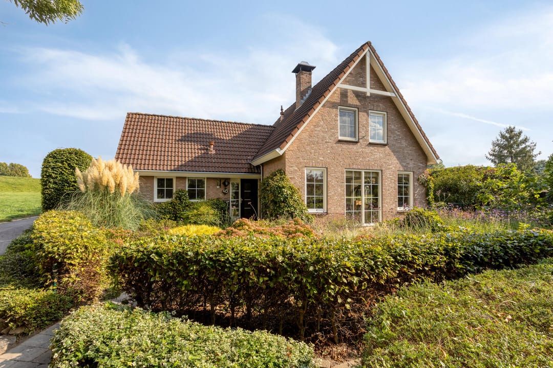 Photo 46 of Wethouder Arntzstraat 40-A