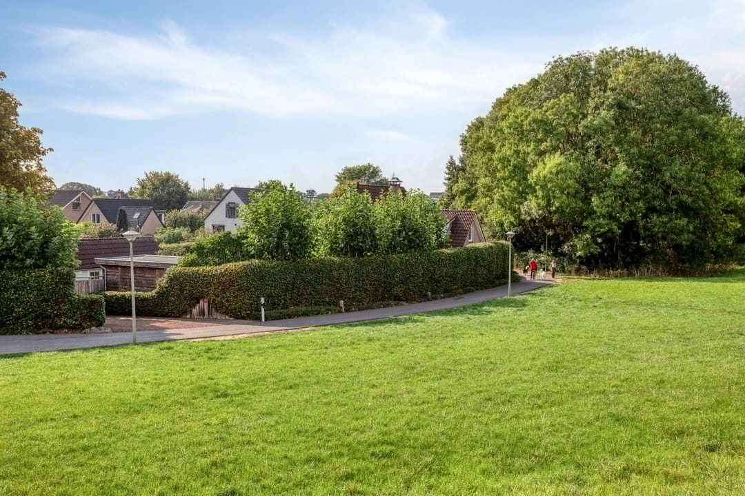 Photo 52 of Wethouder Arntzstraat 40-A