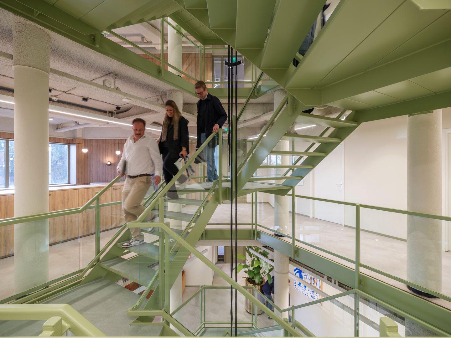 Bekijk foto 2 van Fleminglaan 10