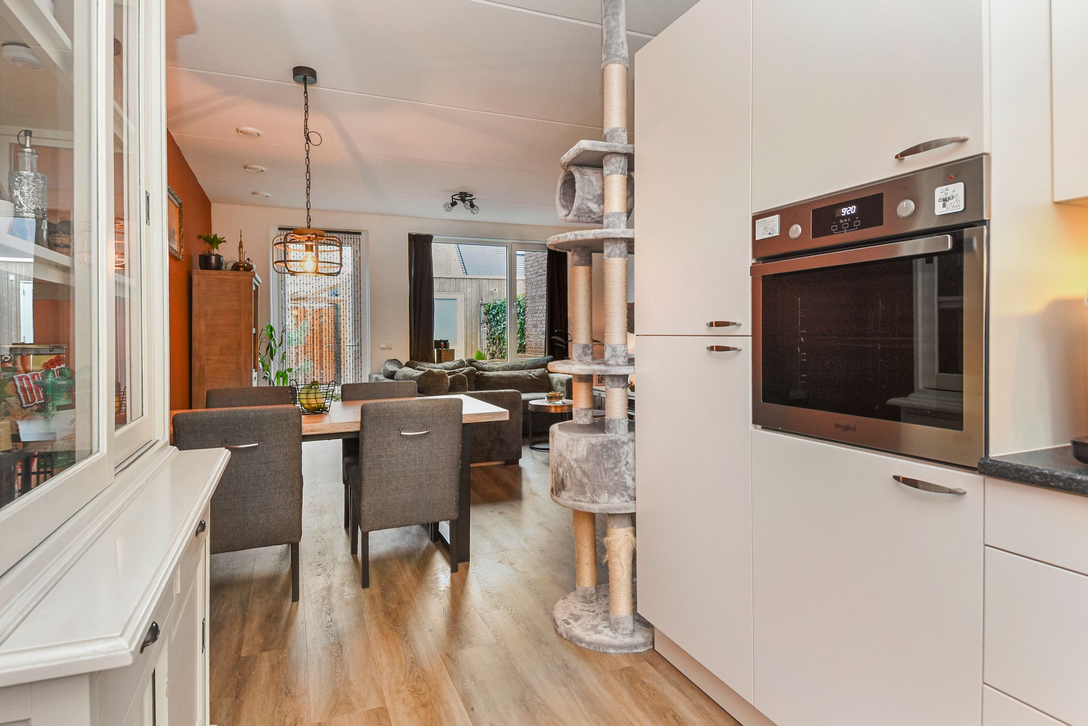 Foto 15 van Maria van Oosterwijckstraat 16