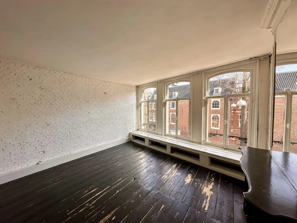 View photo 2 of Nieuwezijds Voorburgwal 340-B