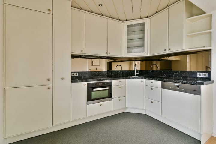 Photo 6 of Willibrorduslaan 49