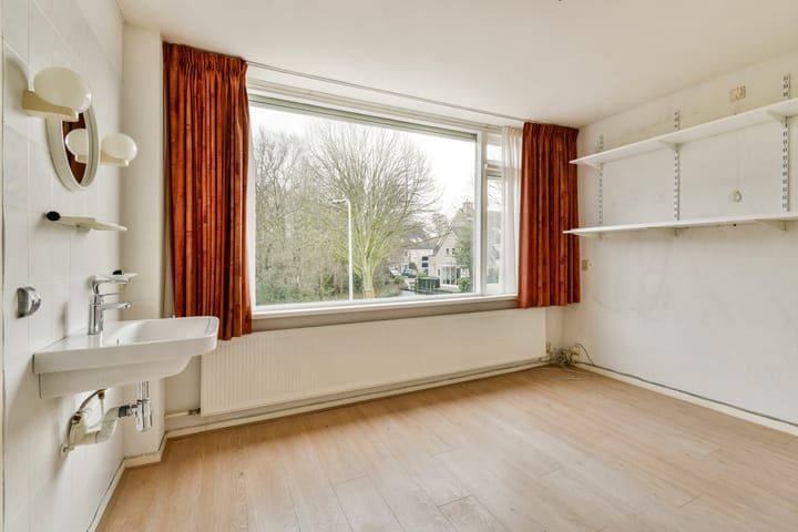 Photo 13 of Willibrorduslaan 49