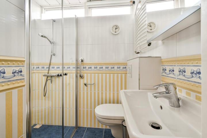 Photo 18 of Willibrorduslaan 49