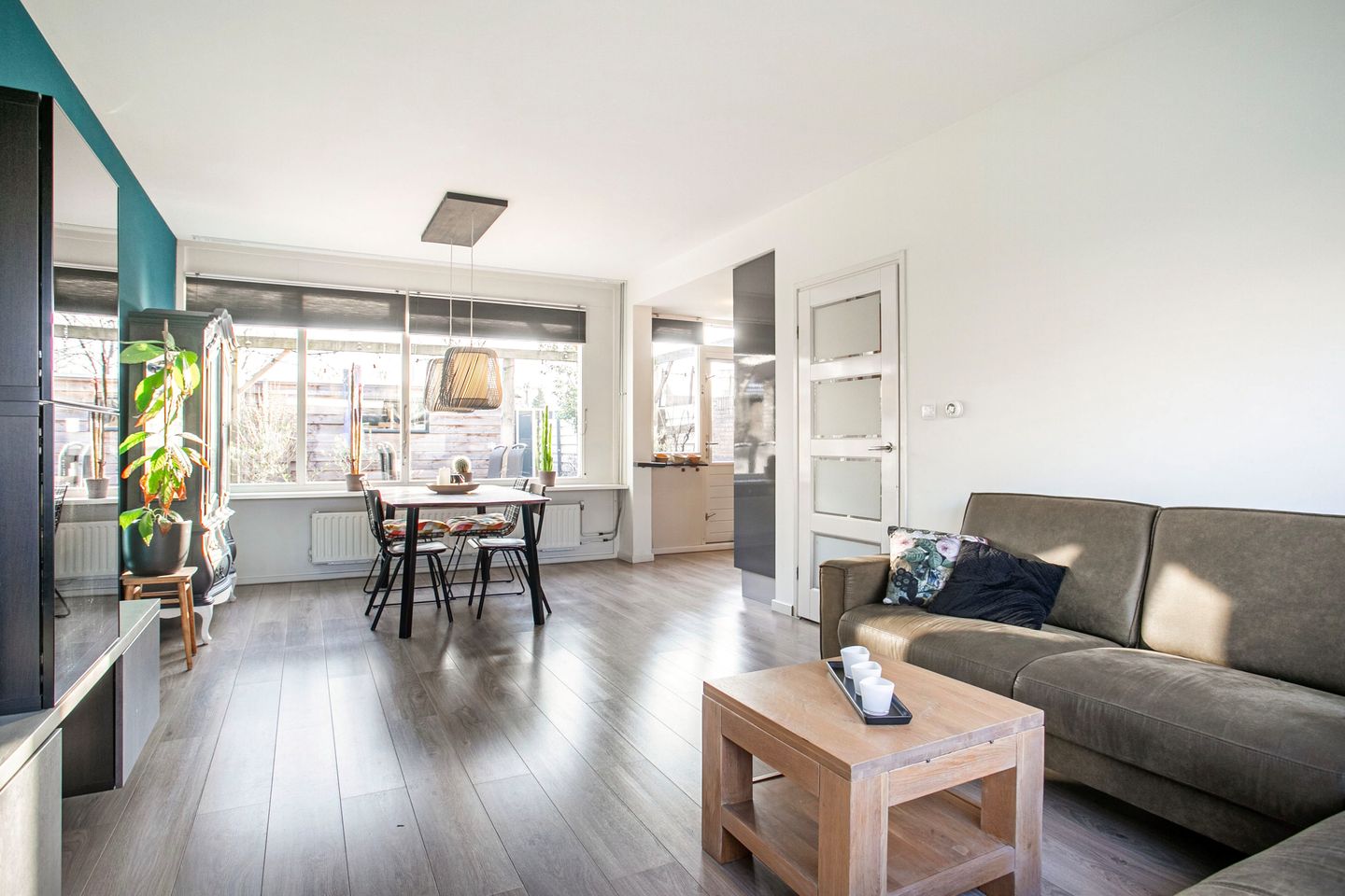 Foto 5 van Heilige Stoel 3843