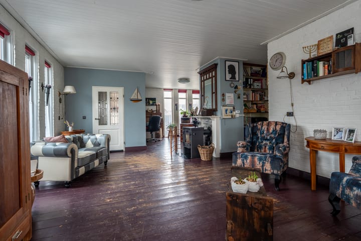 Photo 5 of Laakstraat 2