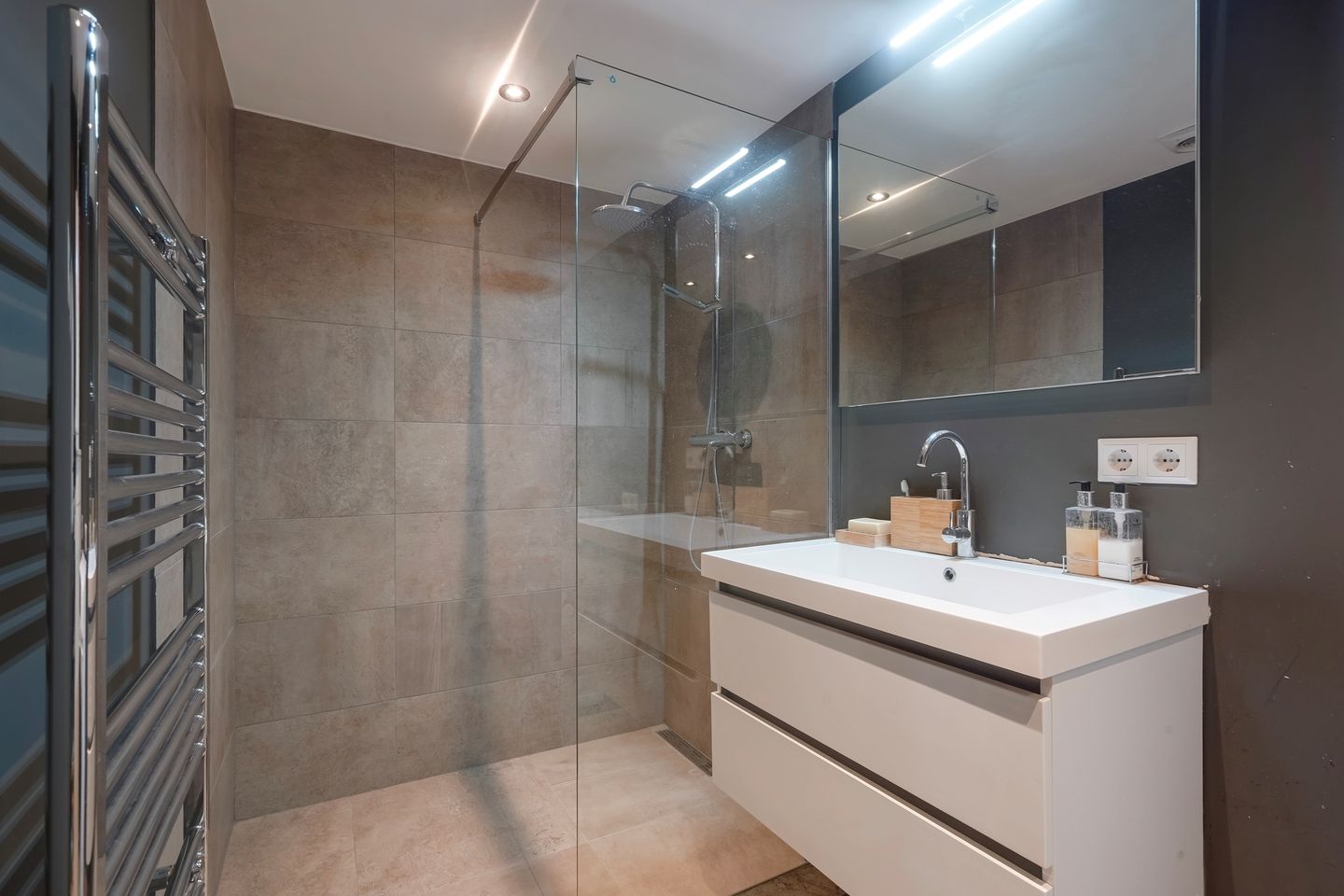 Foto 19 van Jacob Catsstraat 1-B