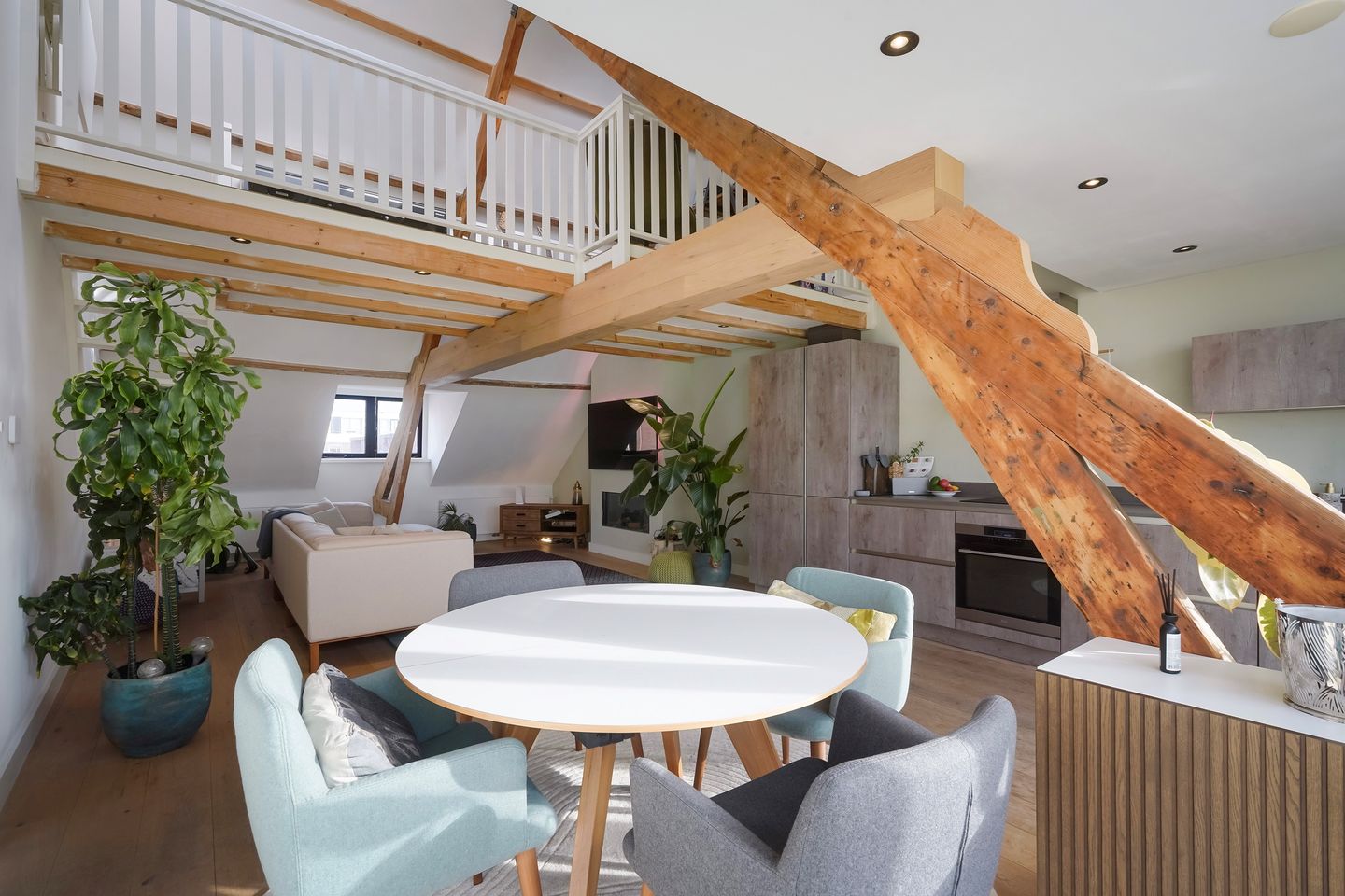 Foto 50 van Jacob Catsstraat 1-B