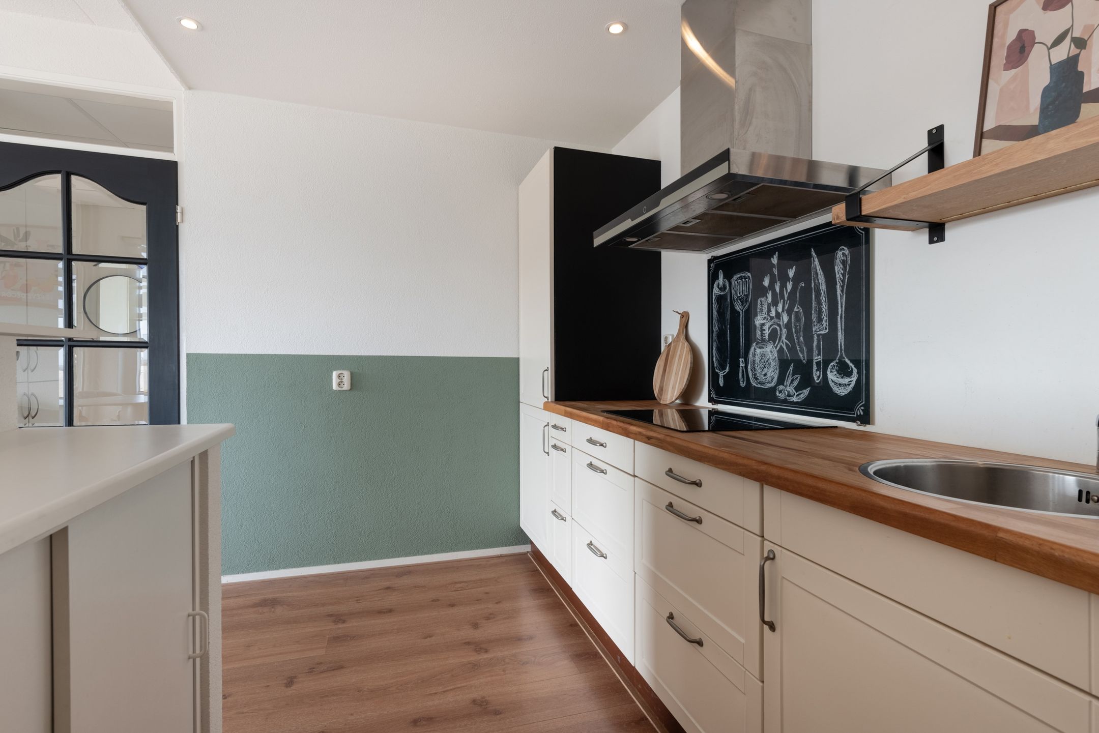 Photo 15 of Noordeinde 189-A14