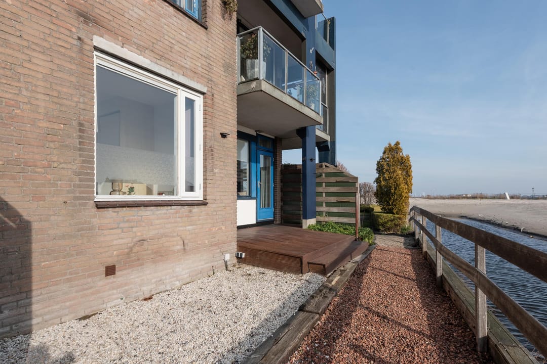 Photo 1 of Noordeinde 189-A14