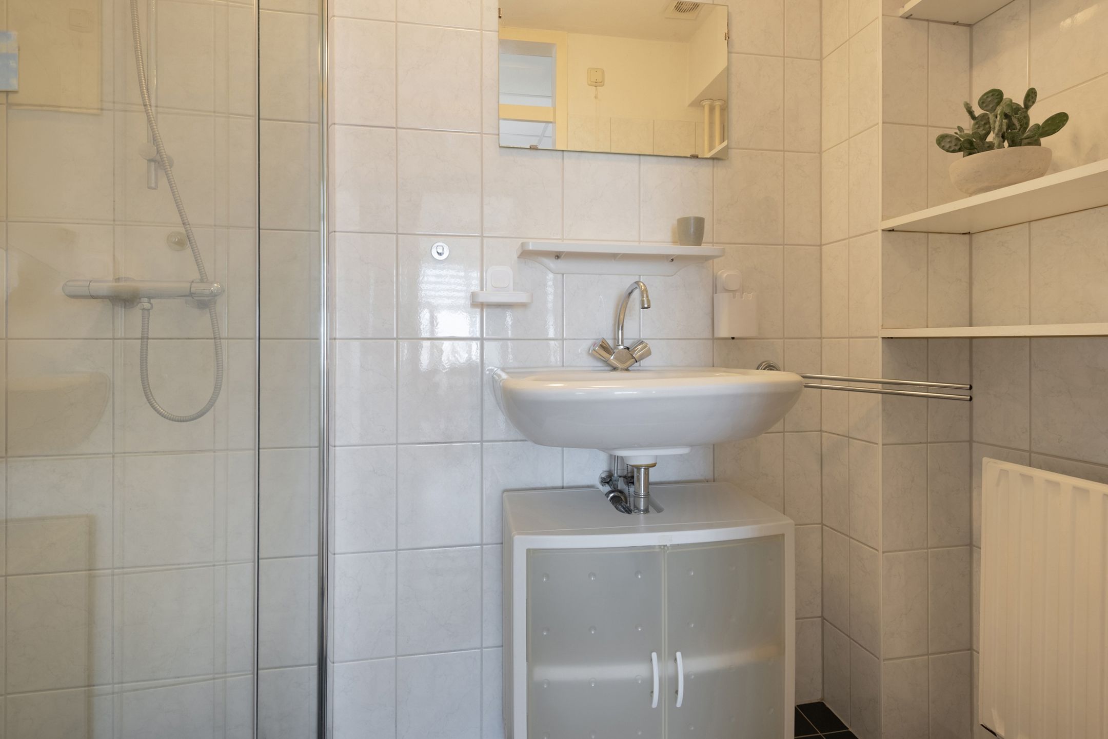 Photo 9 of Noordeinde 189-A14