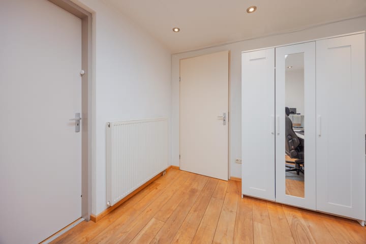 Foto 19 van van Aldenbruggenstraat 1