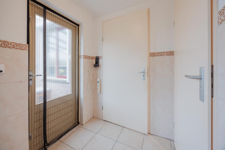 Foto 22 van van Aldenbruggenstraat 1