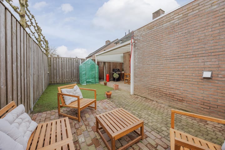 Foto 35 van van Aldenbruggenstraat 1