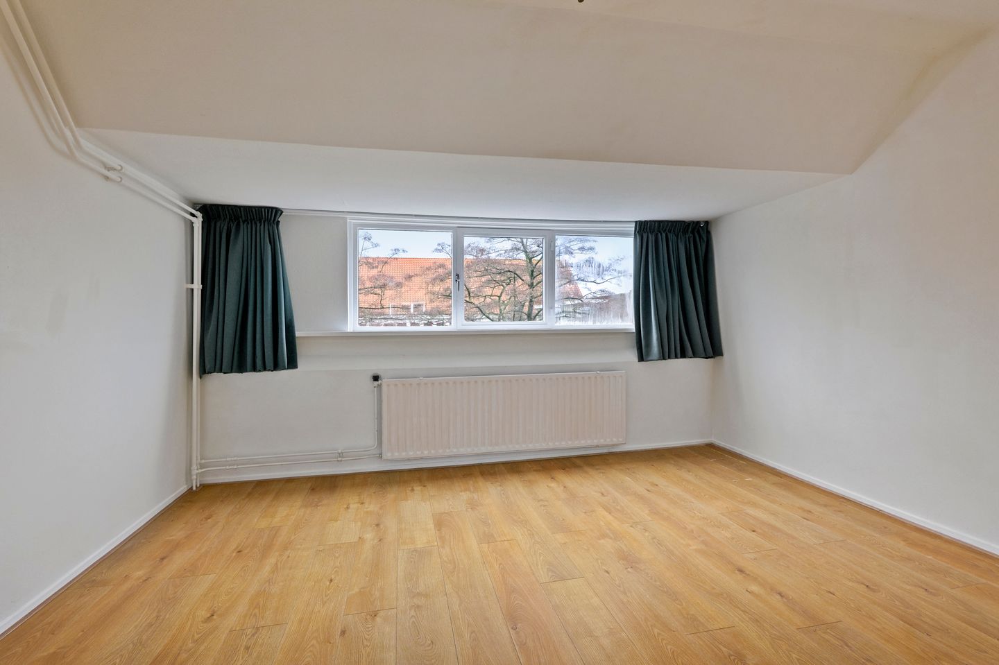 Foto 14 van Azaleastraat 50