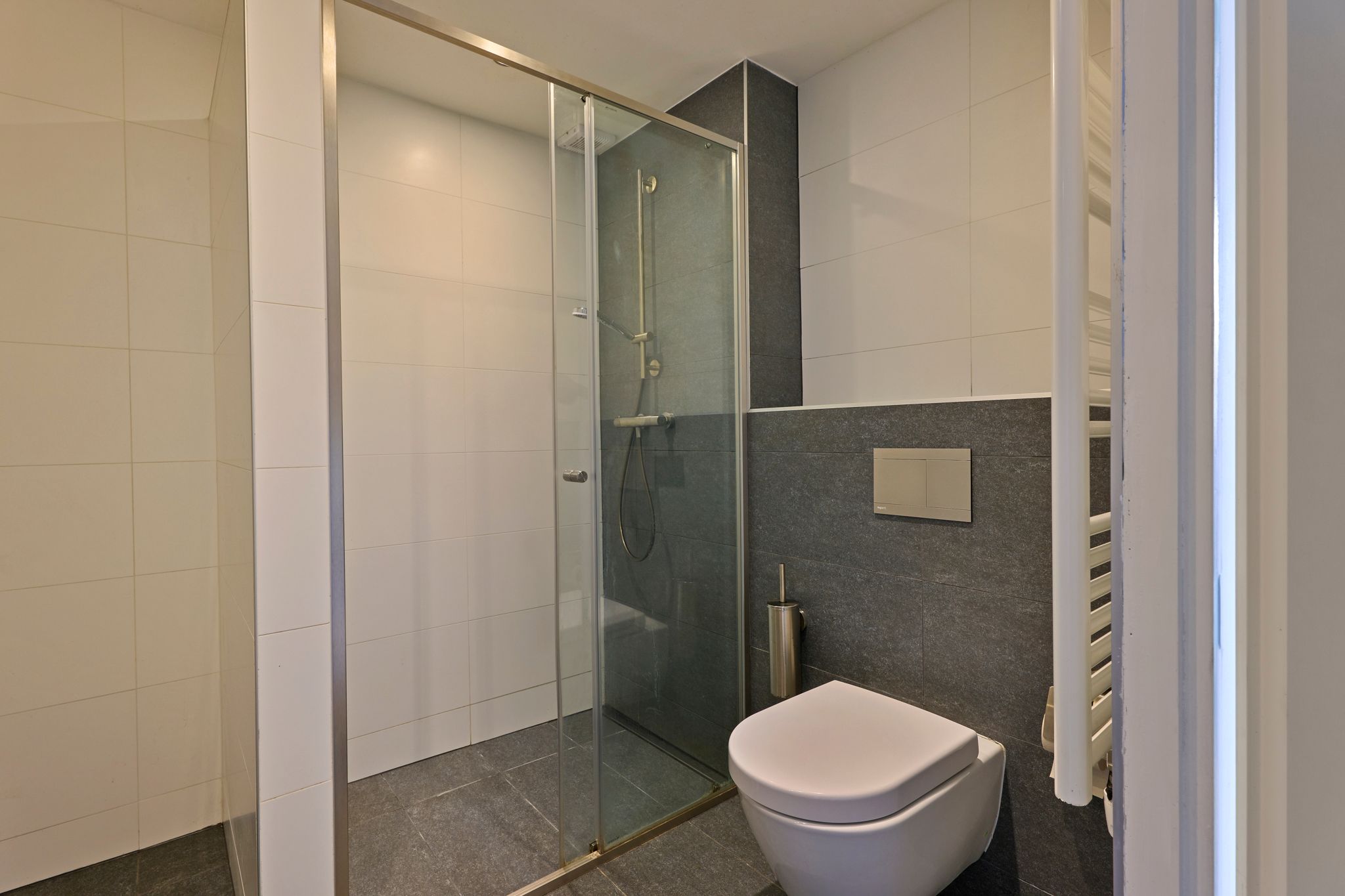 Foto 18 van Azaleastraat 50