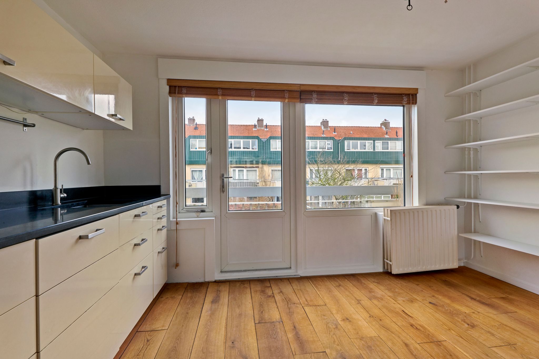 Foto 6 van Azaleastraat 50