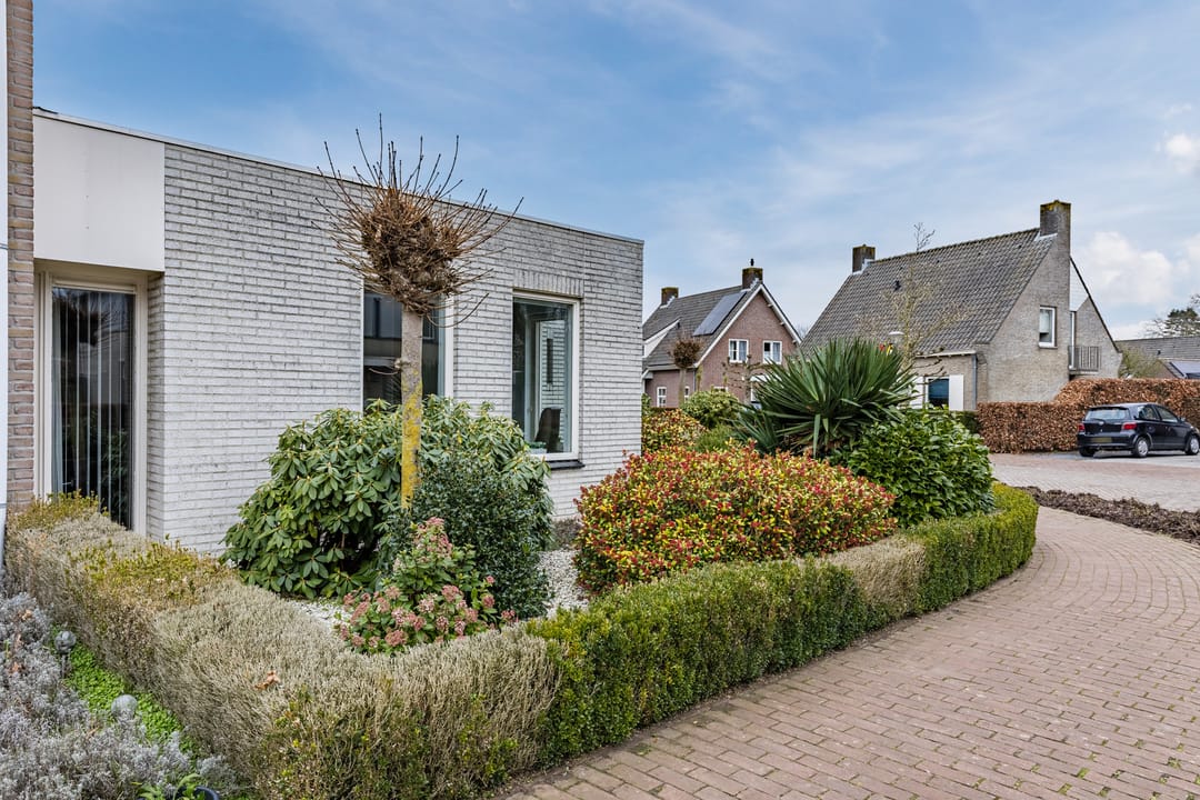 Foto 2 van Lowerik 12