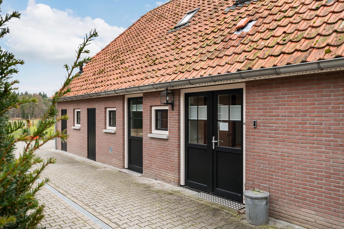 Foto 5 van Stationsweg 37-A