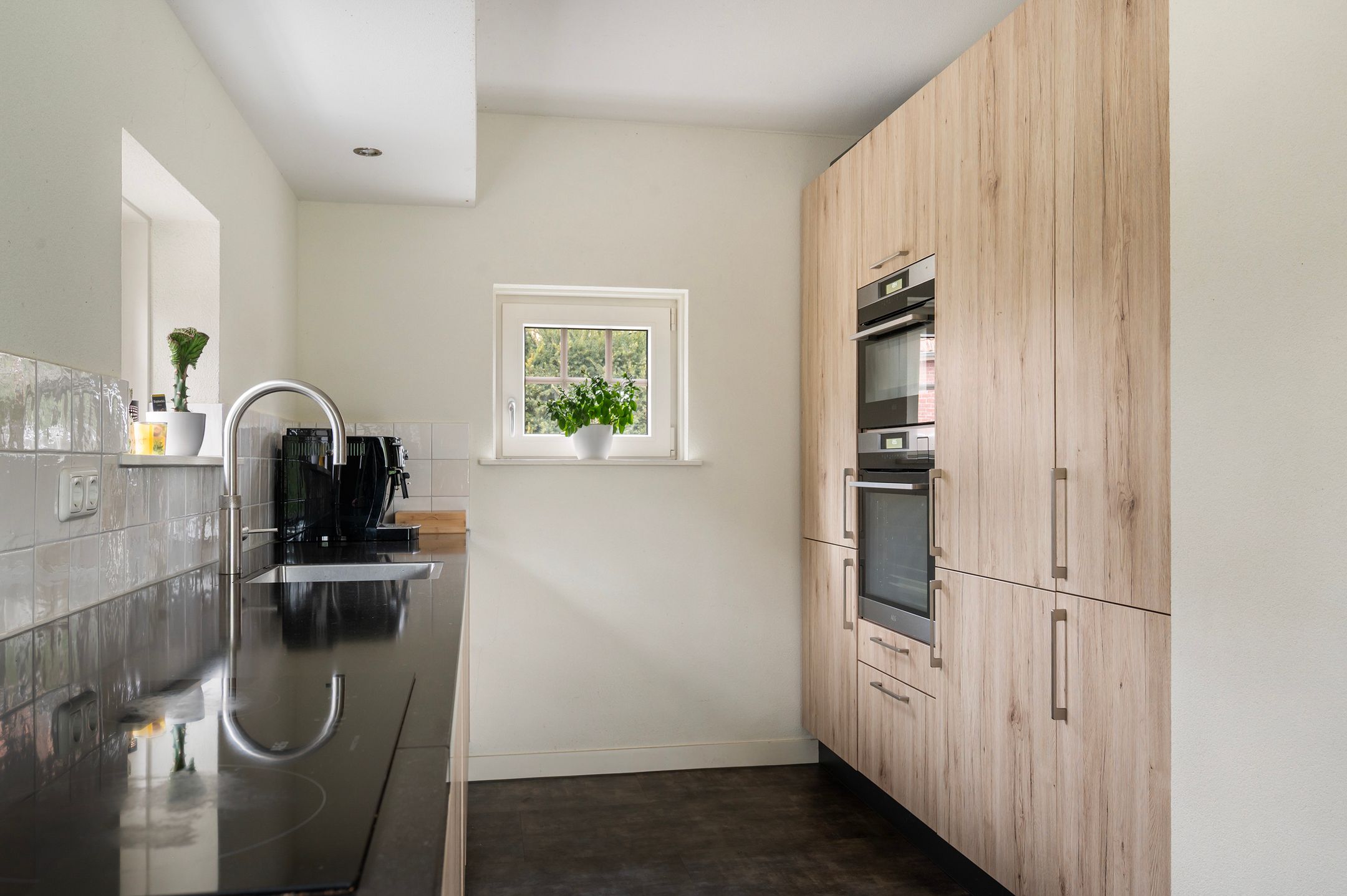 Foto 12 van Stationsweg 37-A