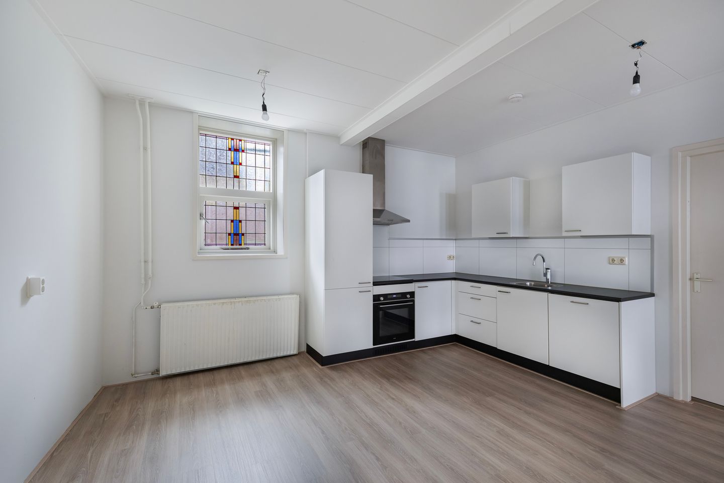 Photo 10 of Oosterstraat 24