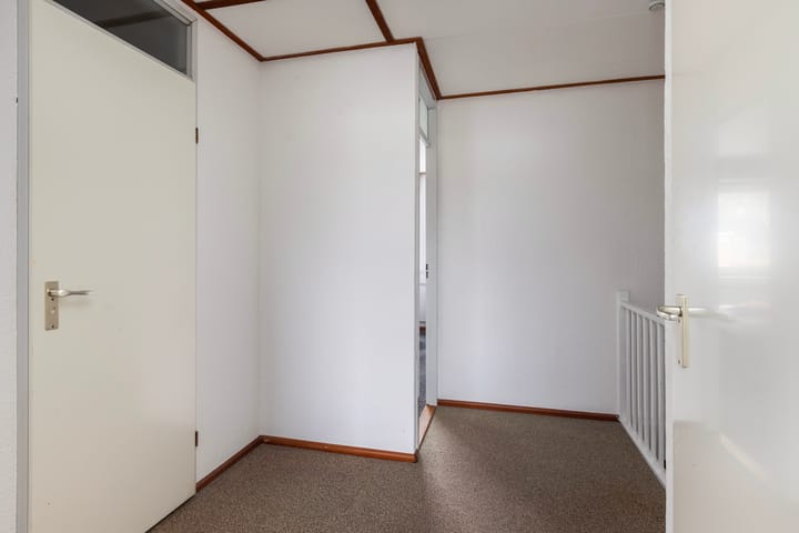 Photo 21 of Burg Henrylaan 33