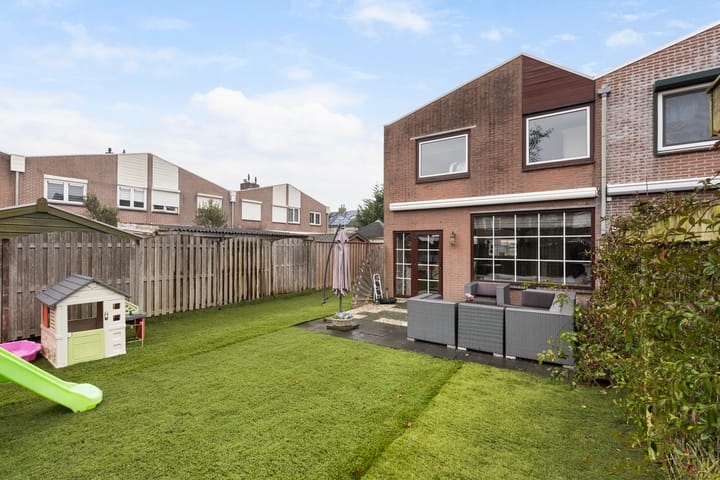 Photo 39 of Burg Henrylaan 33