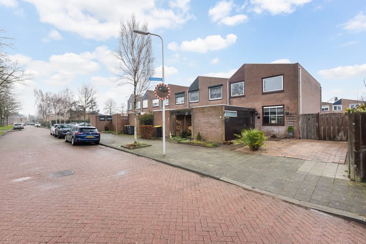 Photo 42 of Burg Henrylaan 33