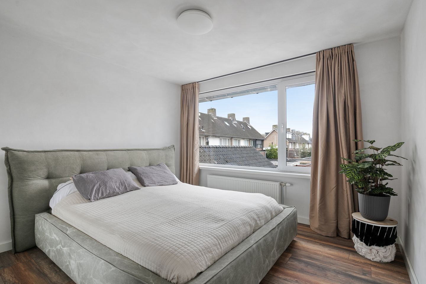 Photo 5 of Frater S. Romboutsstraat 12