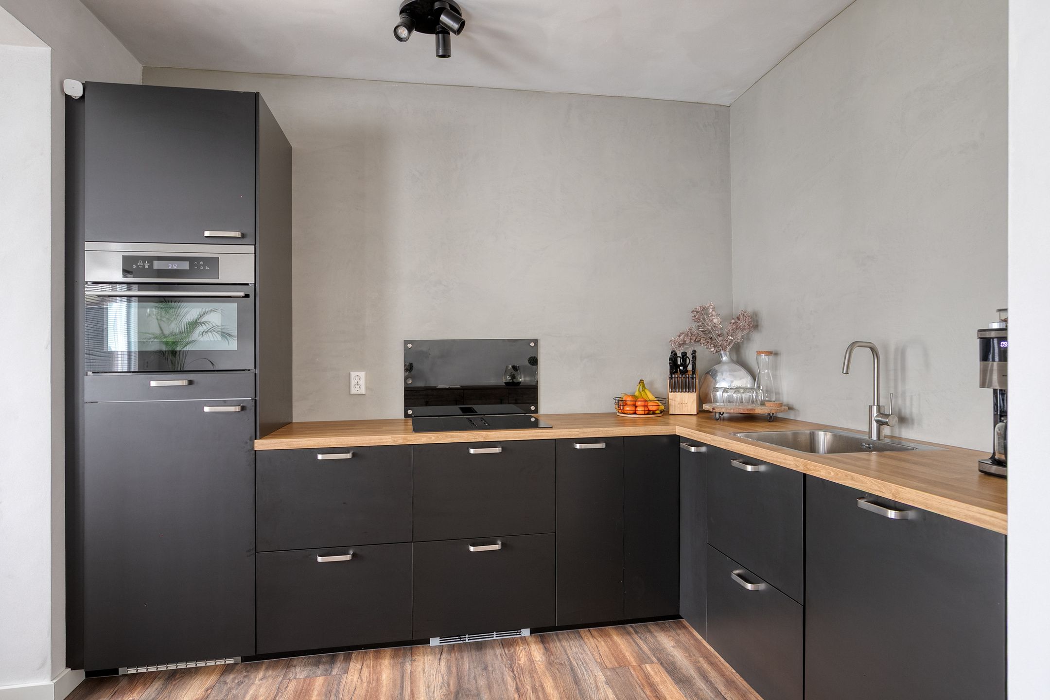 Photo 18 of Frater S. Romboutsstraat 12