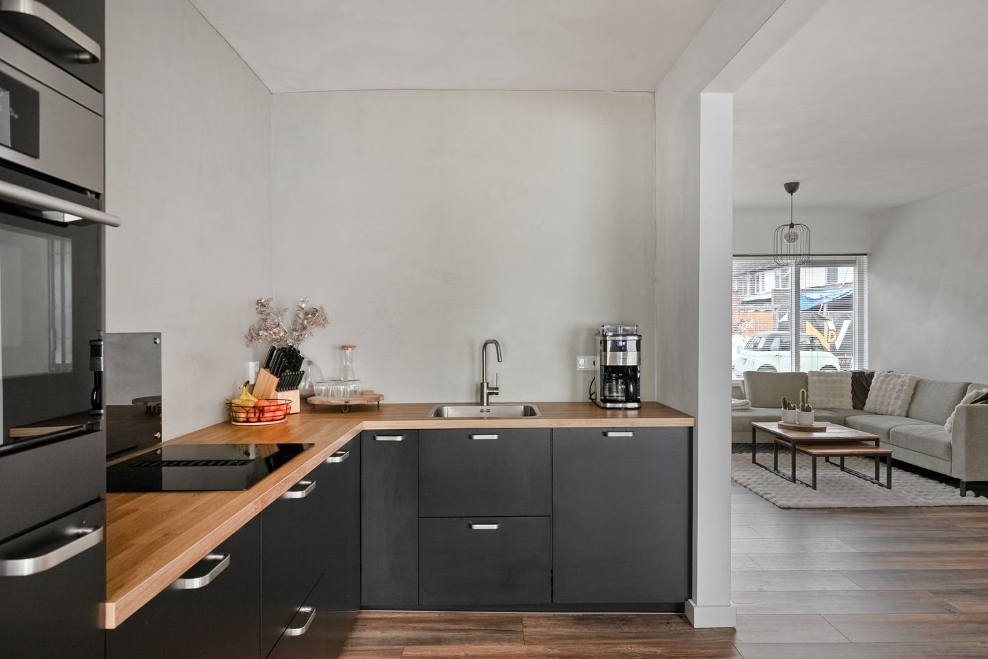 Photo 19 of Frater S. Romboutsstraat 12