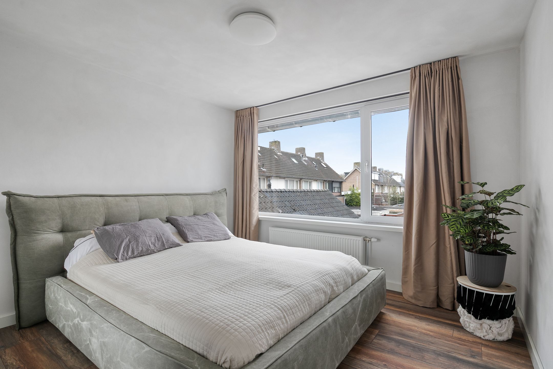 Photo 21 of Frater S. Romboutsstraat 12