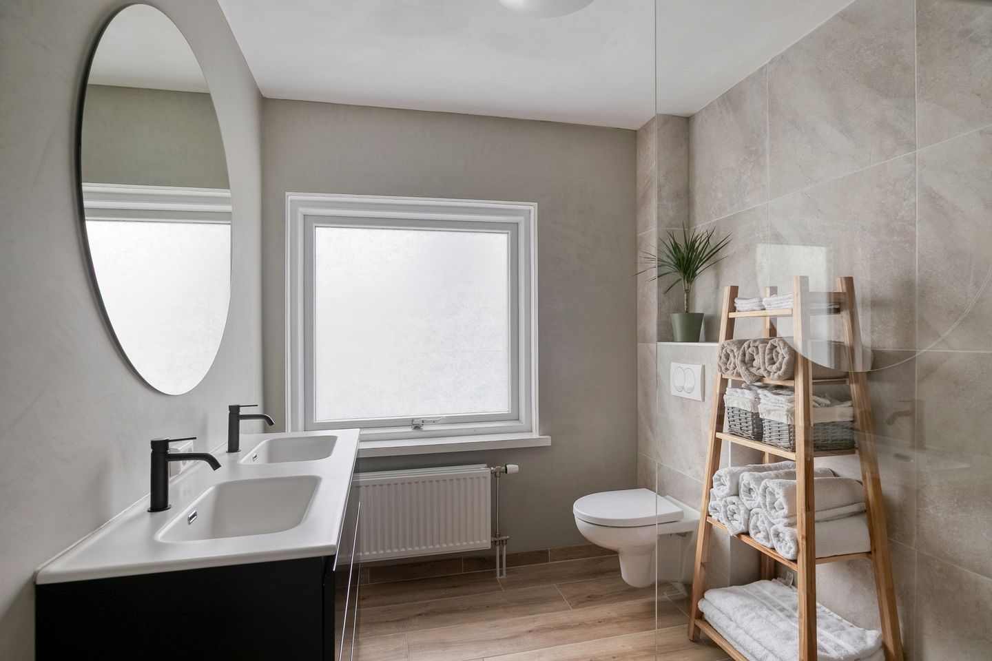 Photo 25 of Frater S. Romboutsstraat 12