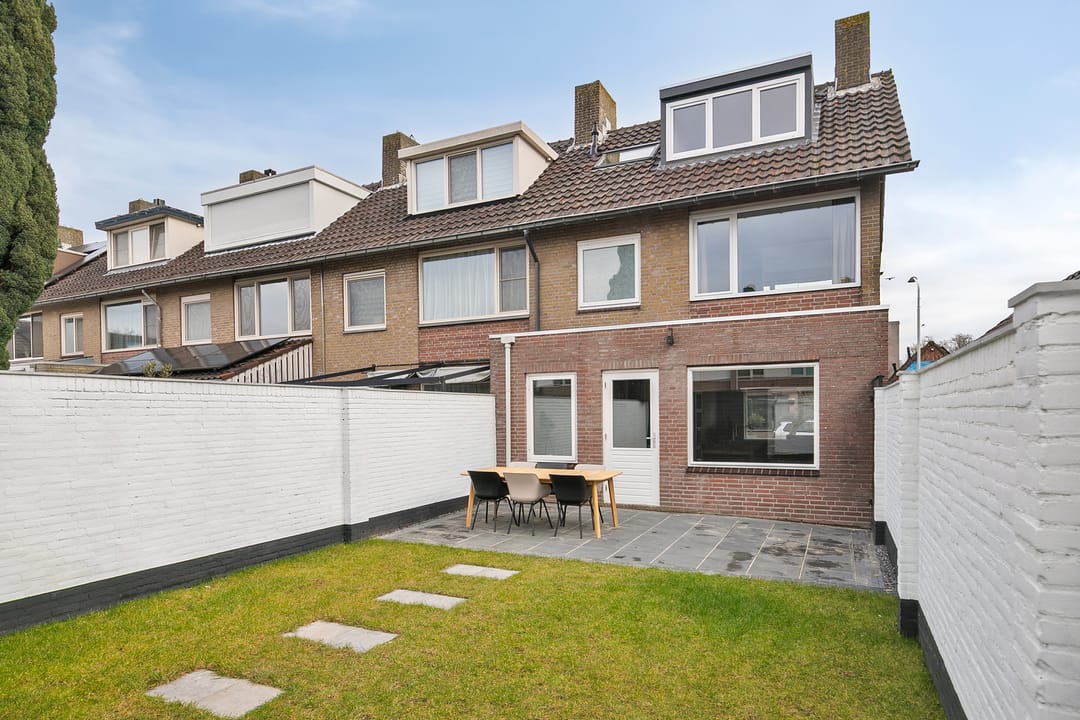 Photo 38 of Frater S. Romboutsstraat 12