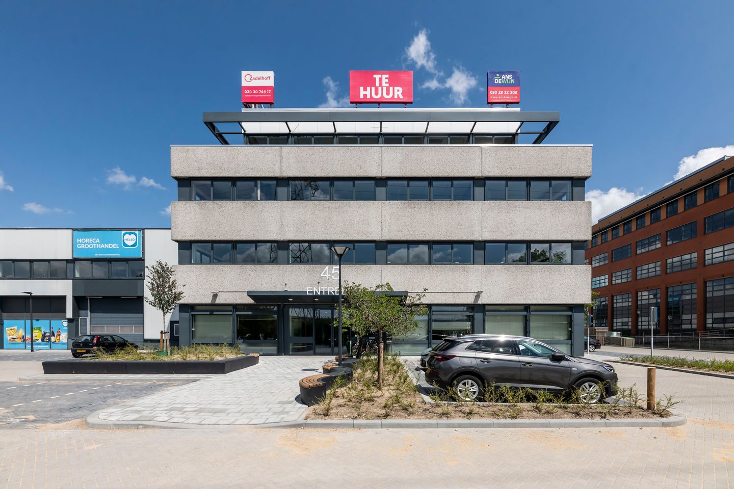 Bekijk foto 3 van Zonnebaan 45