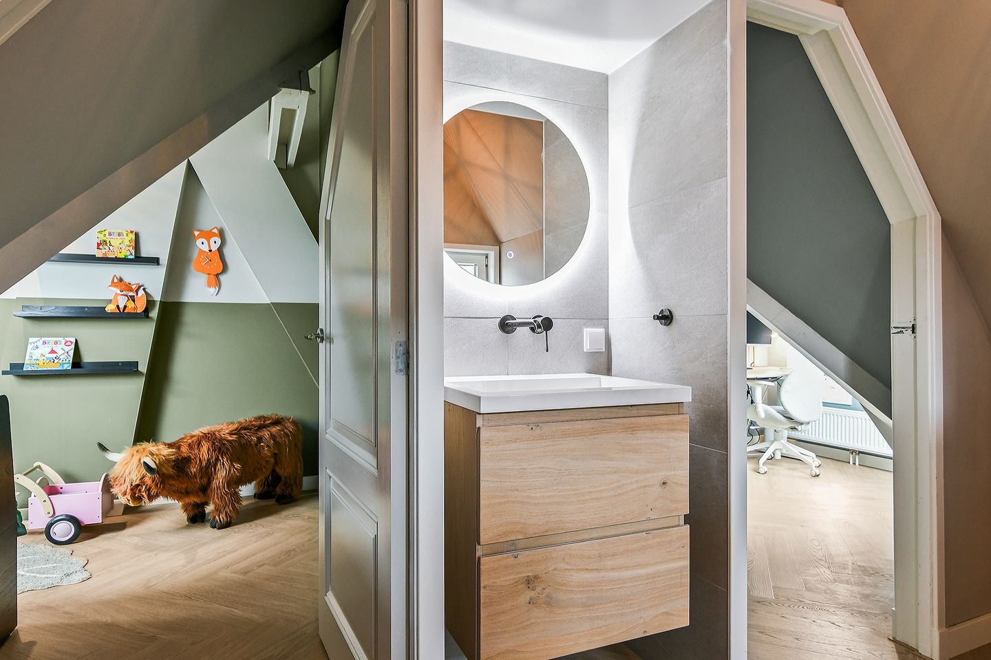 Foto 35 van Kruisweg 877