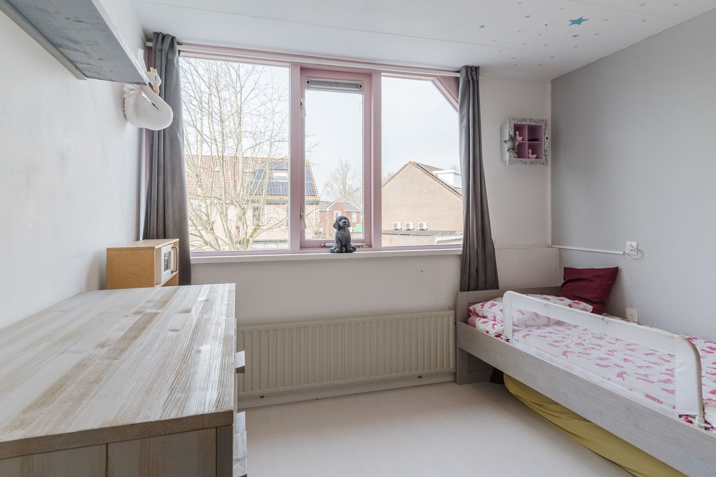 Photo 19 of Louise Stratenusstraat 11