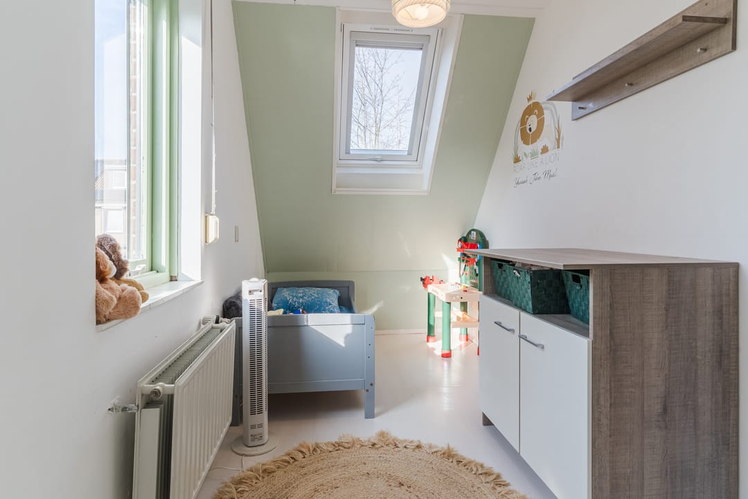 Photo 22 of Louise Stratenusstraat 11
